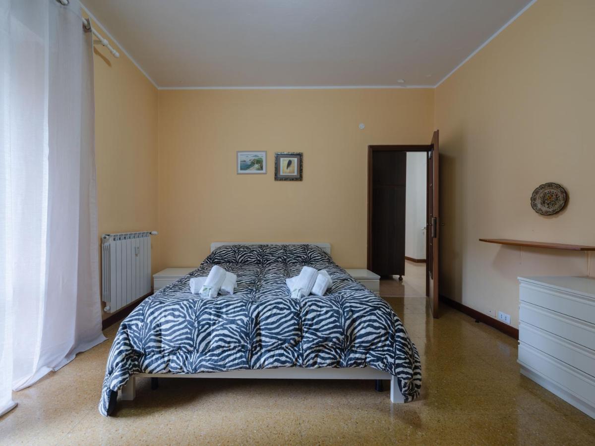 Casa Di Maty - Cozy Apartment With Balcony 斯培西亚 外观 照片